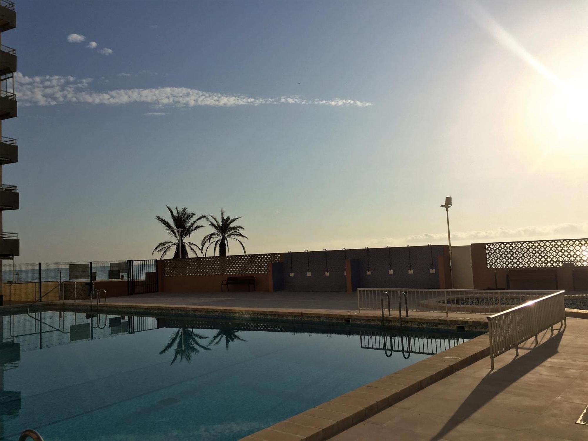 Beachfront And Peaceful Apartment Mareny de Barraquetes Exterior foto